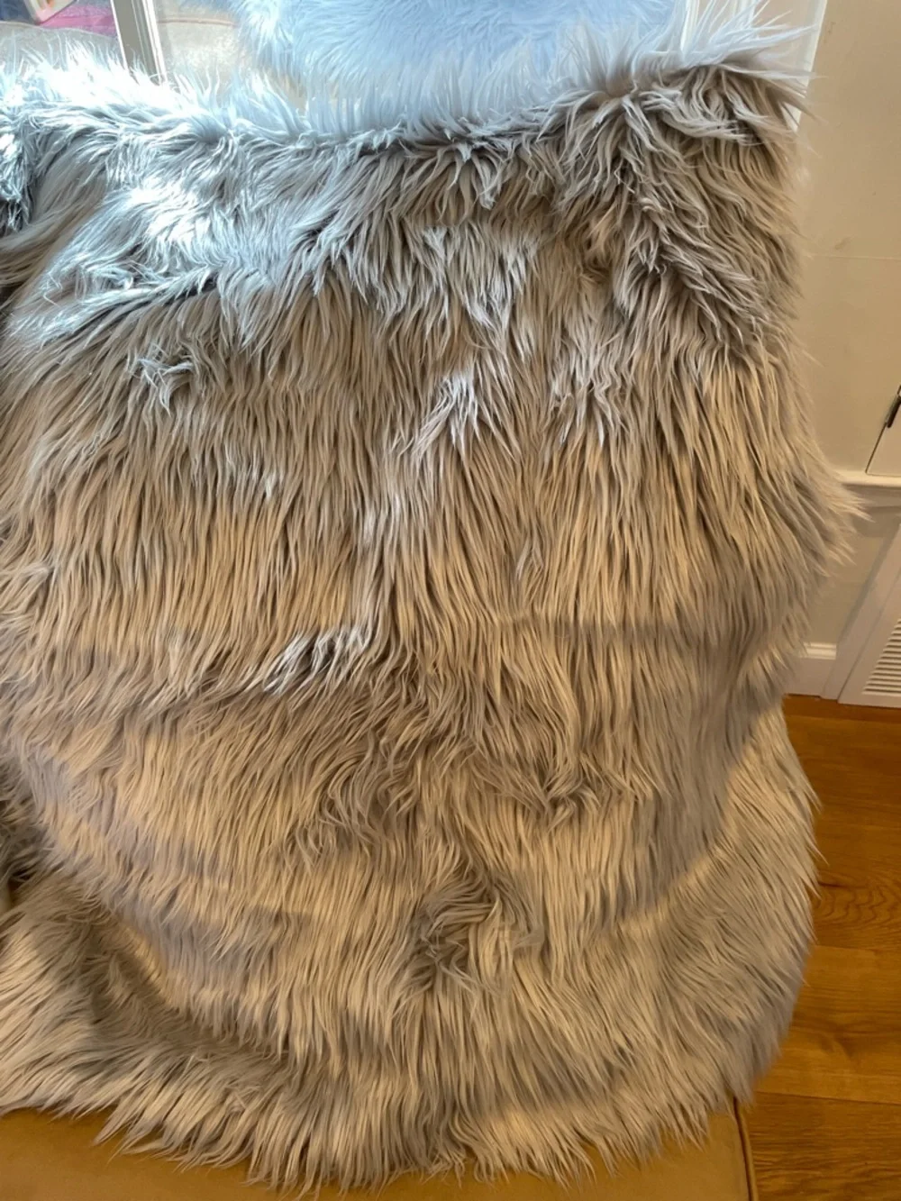 Nordstrom Rack Light Gray Faux Fur Throw Blanket